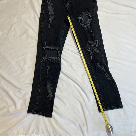 Vibrant M. I. U. Black ripped jeans - Picture 5 of 8